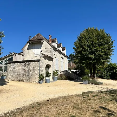 - Le Clos Des Peres
